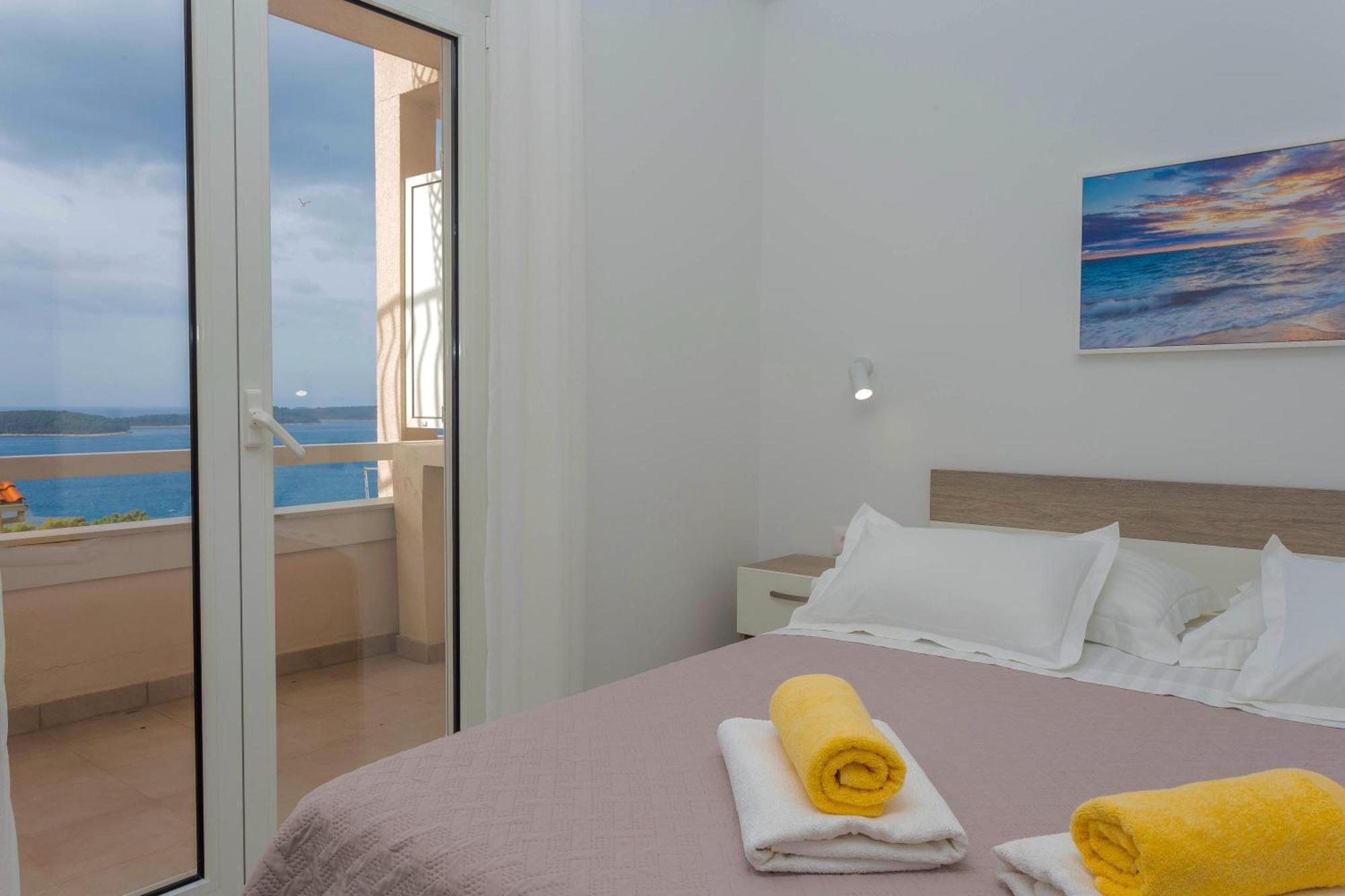 Apartments Tatjana Dominis Hvar Town Habitación foto
