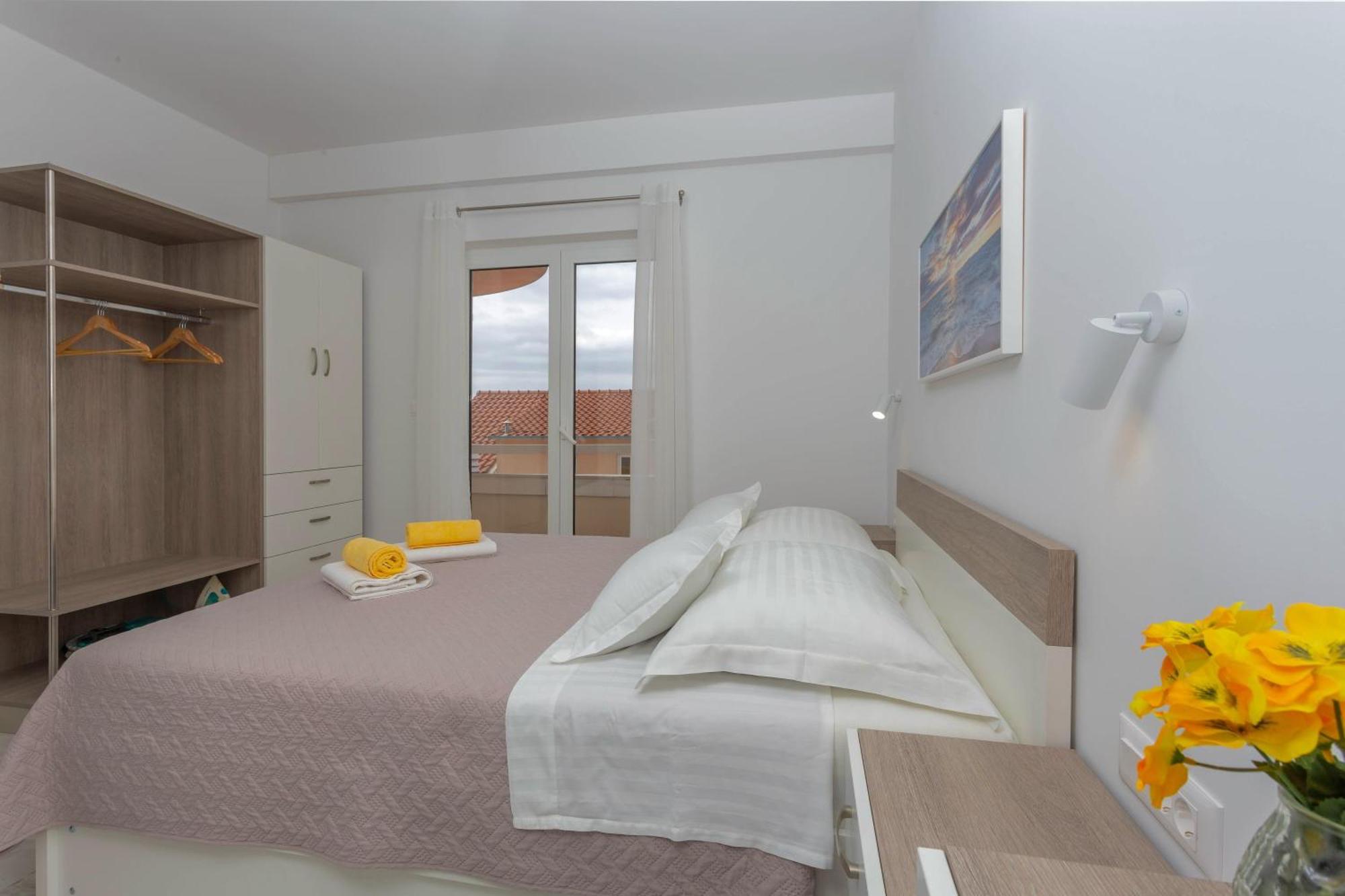 Apartments Tatjana Dominis Hvar Town Habitación foto