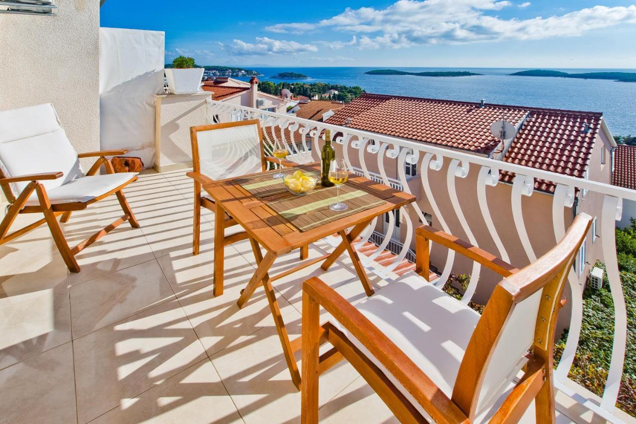 Apartments Tatjana Dominis Hvar Town Exterior foto